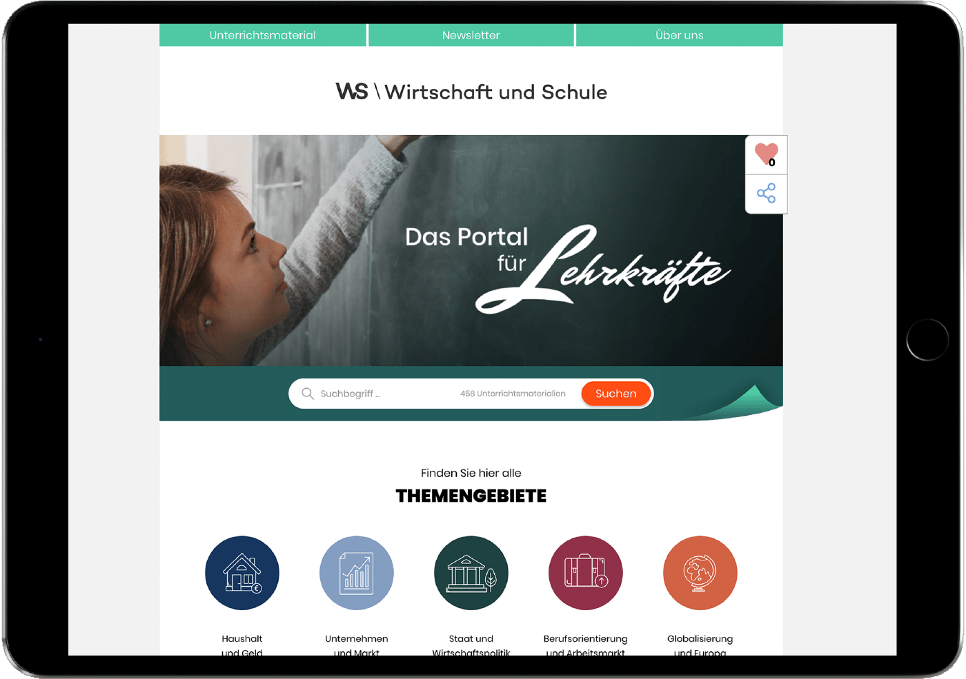 Auf einem Tablet-Display ist die Startseite des Lehrkräfte-Portals ,Wirtschaft und Schule´ mit 5 Buttons für die Haupt-Themengebiete und einem Eingabefeld für die Freitextsuche zu sehen.